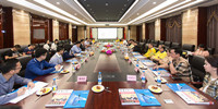 印尼西加里曼丹省黃漢山副省長一行蒞臨寶鷹集團(tuán)  圍繞西加城市建設(shè)開發(fā)事宜交流合作意見
