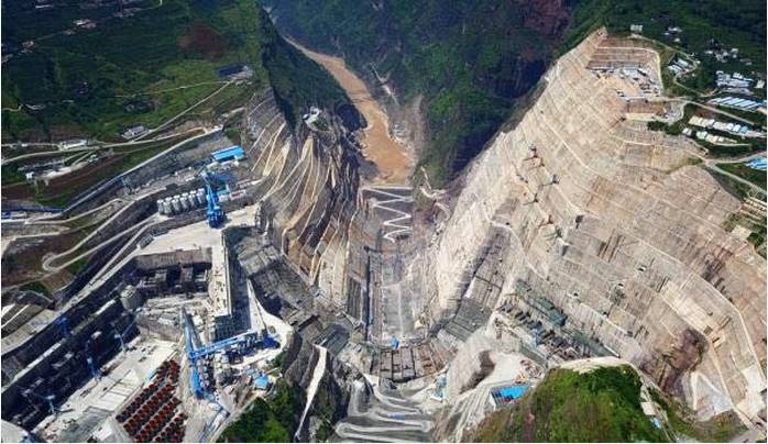 寶鷹集團(tuán)參建全球在建規(guī)模最大水電工程——金沙江白鶴灘水電站