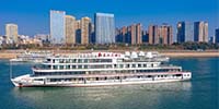 寶鷹集團(tuán)熱烈祝賀載電量全球最大、充電技術(shù)屬世界首創(chuàng)的純電動(dòng)游輪——“長(zhǎng)江三峽1”成功首航